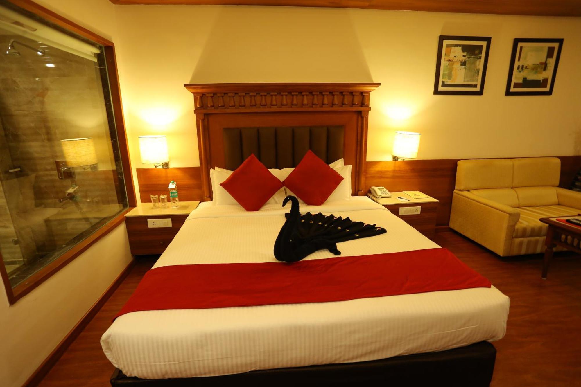 Sivaraj Inn Salem Bagian luar foto