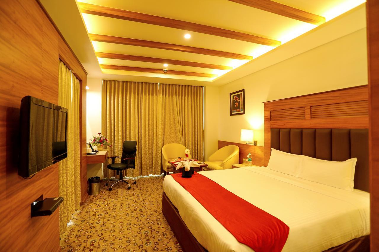 Sivaraj Inn Salem Bagian luar foto