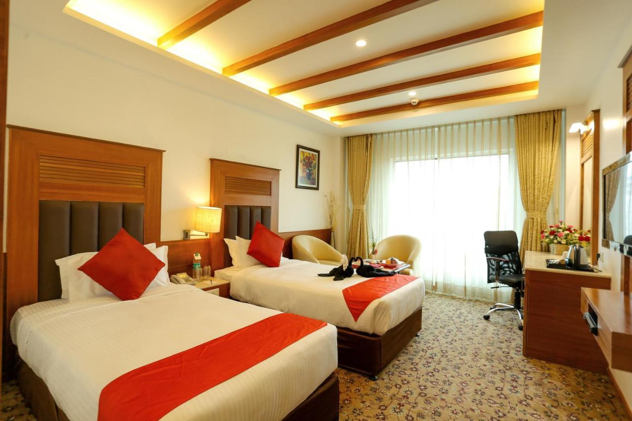 Sivaraj Inn Salem Bagian luar foto